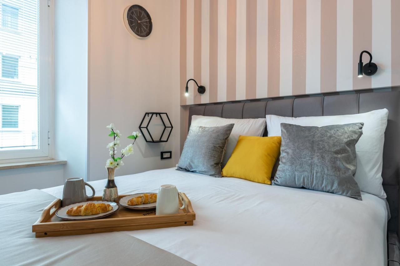 Apartments & Rooms Six ริเยกา ภายนอก รูปภาพ